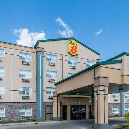 Super 8 By Wyndham Red Deer City Centre Ngoại thất bức ảnh